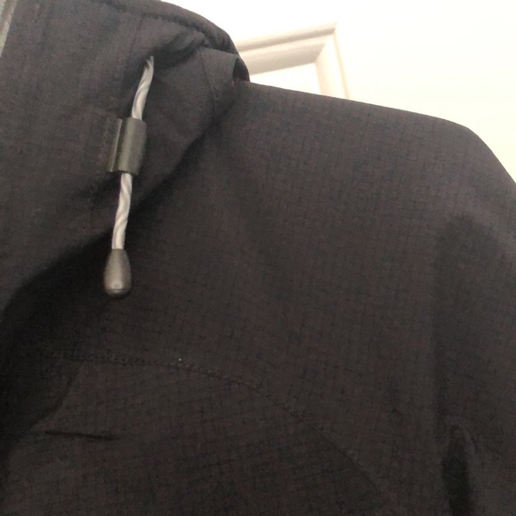 Mountain Hardware Dry Elite Jacket - Picture 7 of 16